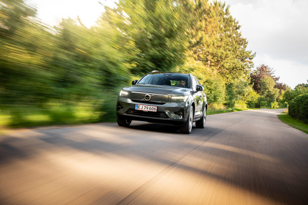 Volvo EX40 i underspillet men markant prisfald: Besparelse på op til 93.000 kr. i kompakt-SUV feltet