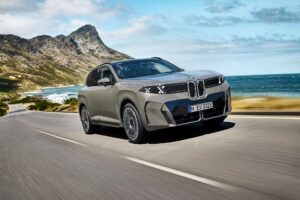 BMW iX5 går efter 845 kilometer. Det kræver et batteri på 141 kWh