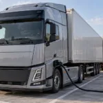 BYD lancerer 44-tons el-lastbil med 600 km rækkevidde og 1,5 MW lynladning