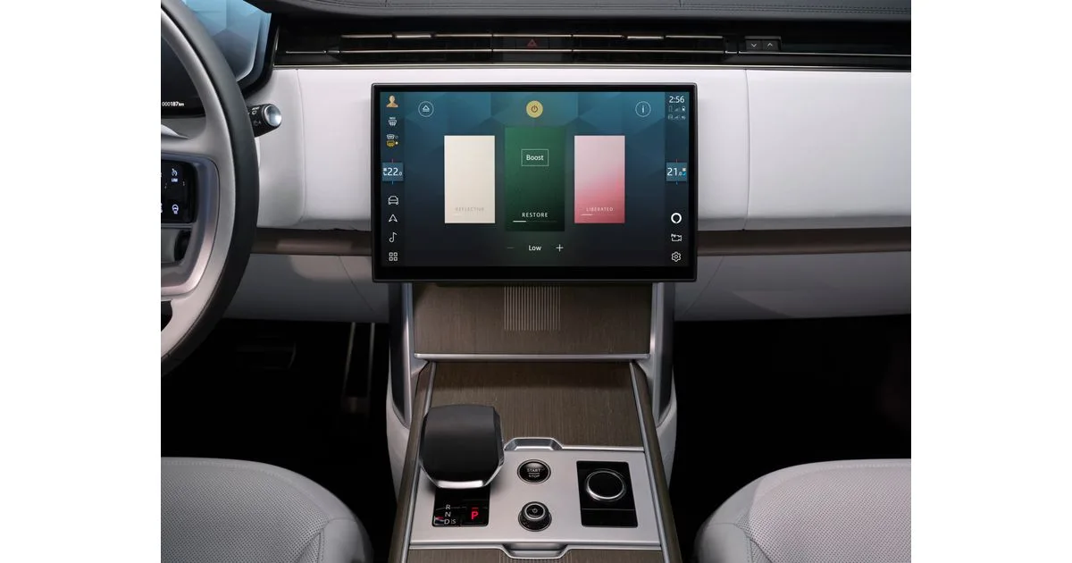 Central skærm og midterkonsol i Range Rover Electric