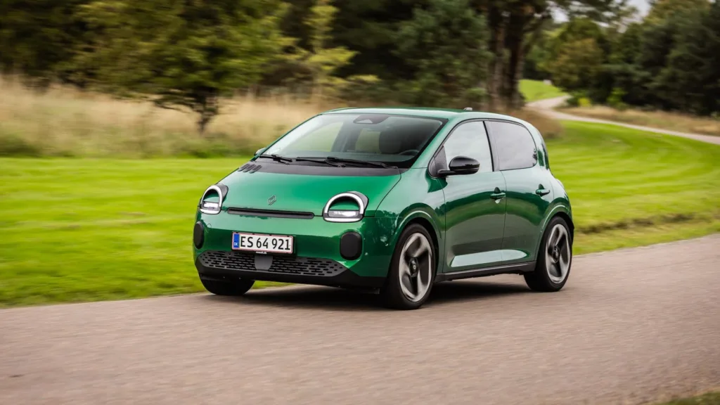 Renault Twingo og CUPRA Raval er blandt finalisterne til Årets Bil 2027