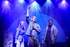 Efterlysning flytter fra musicalscenen til streaming