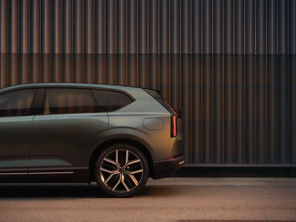 Volvo EX60 kører 567 km i amerikansk test med blandet kørsel