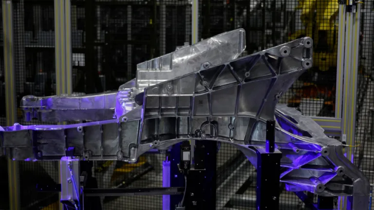 Ford har støbt 5.000 store aluminiumsdele til Fathom